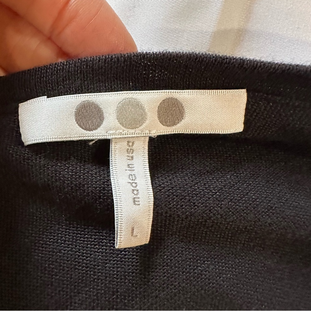 Super Flattering And Comfortable Three Dots Stret… - image 7